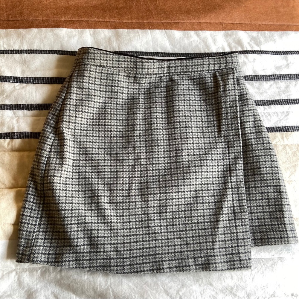 New plaid mini skirt